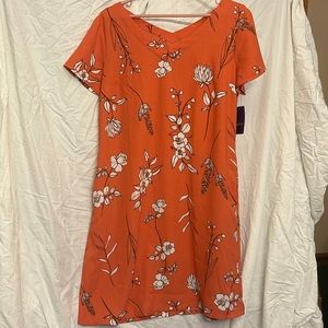 Floral print tshirt dress with pockets